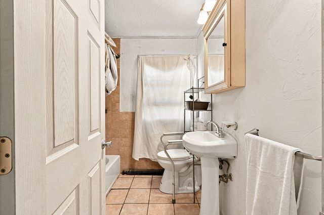 44 Winnifred Rd, Brockton, MA 02301