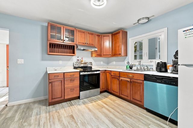 44 Winnifred Rd, Brockton, MA 02301