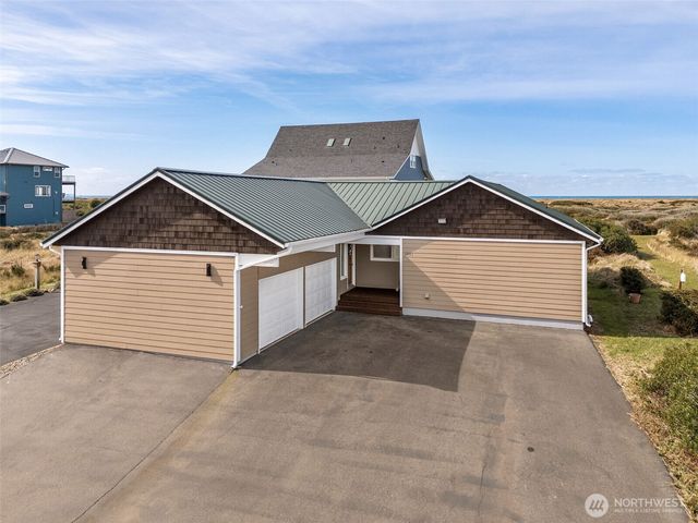 1071 Ocean Shores Boulevard SW, Ocean Shores, WA 98569
