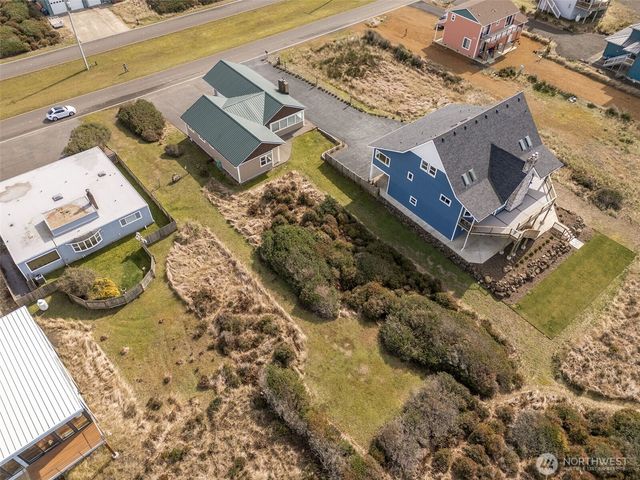 1071 Ocean Shores Boulevard SW, Ocean Shores, WA 98569