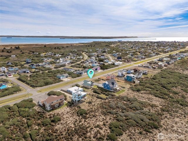 1071 Ocean Shores Boulevard SW, Ocean Shores, WA 98569