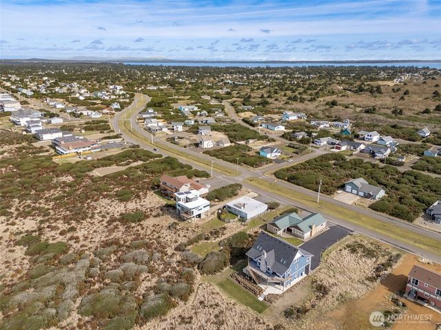 1071 Ocean Shores Boulevard SW, Ocean Shores, WA 98569