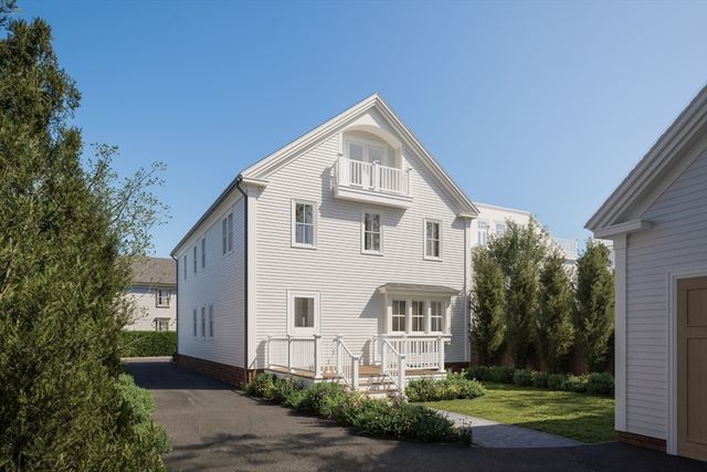 7 Lunt St, Newburyport, MA 01950