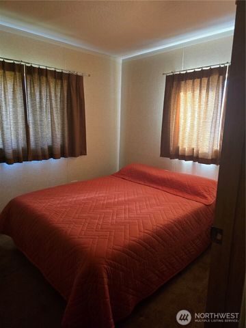 3403 Pacific Way, Seaview, WA 98644