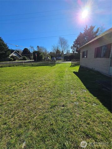 3403 Pacific Way, Seaview, WA 98644