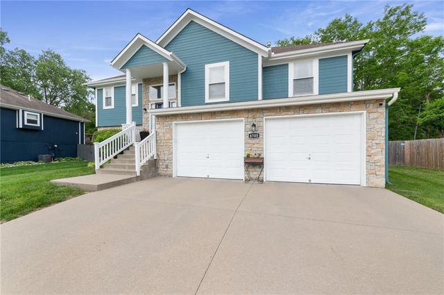 6705 E 138th Terrace, Grandview, MO 64030