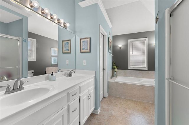 6705 E 138th Terrace, Grandview, MO 64030