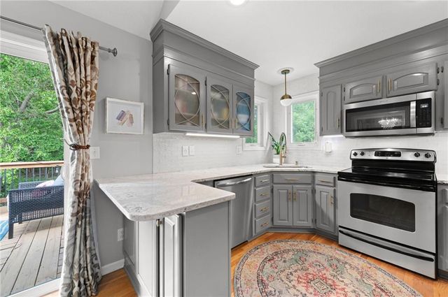 6705 E 138th Terrace, Grandview, MO 64030
