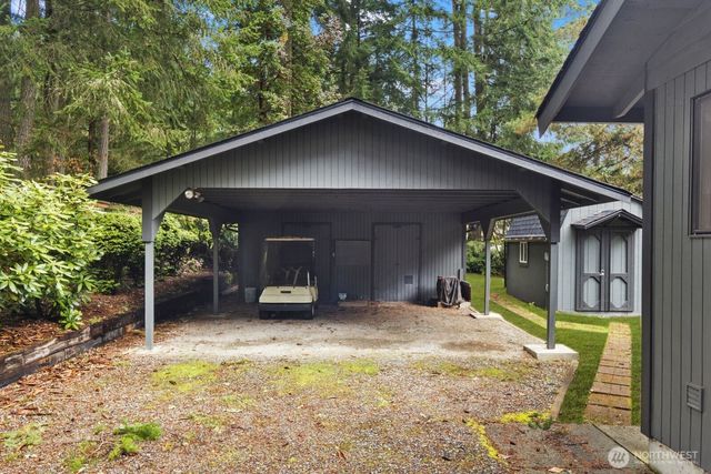 11132 Country Club Drive, Anderson Island, WA 98303