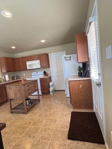 12724 Foxpaw Trail, Fort Worth, TX 76244