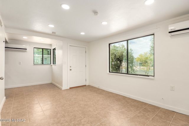 4455 S 4th Avenue, Tucson, AZ 85714