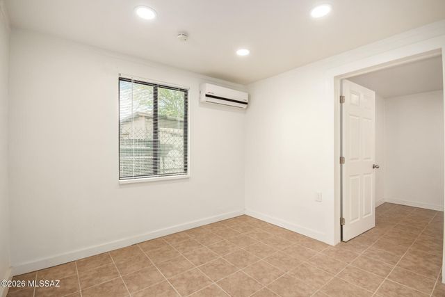 4455 S 4th Avenue, Tucson, AZ 85714