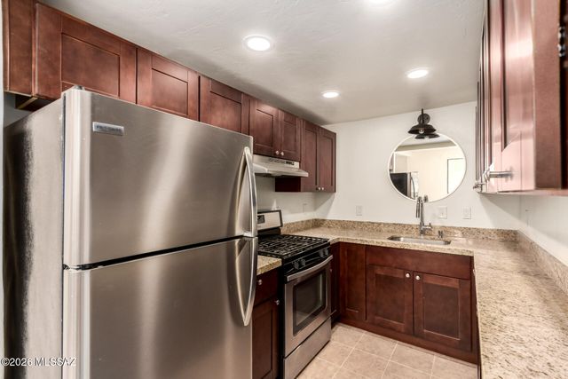 4455 S 4th Avenue, Tucson, AZ 85714