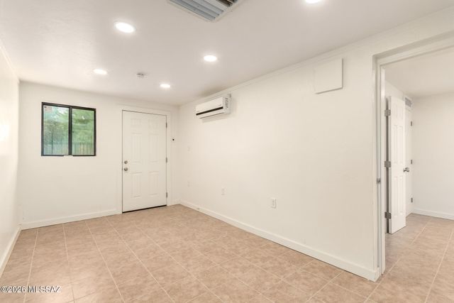 4455 S 4th Avenue, Tucson, AZ 85714