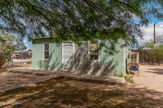 4455 S 4th Avenue, Tucson, AZ 85714