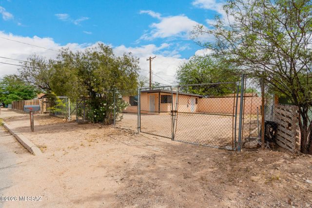 4455 S 4th Avenue, Tucson, AZ 85714