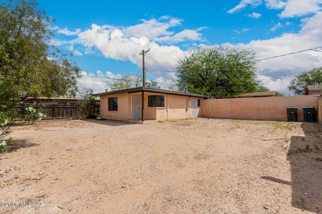 4455 S 4th Avenue, Tucson, AZ 85714