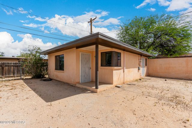 4455 S 4th Avenue, Tucson, AZ 85714