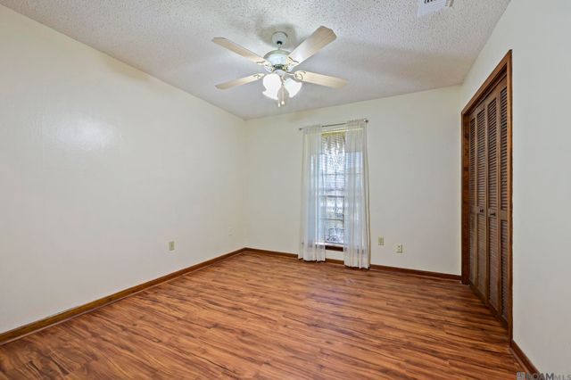 10815 Stanley Aubin Ln, Baton Rouge, LA 70816