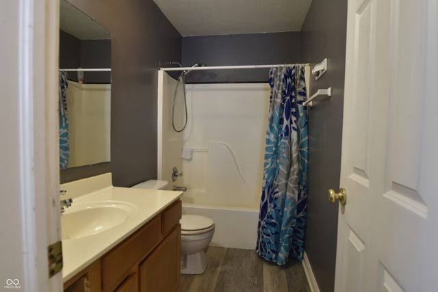 1830 Brook Crossing Way, Indianapolis, IN 46229