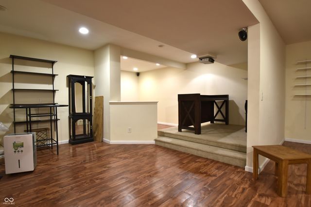 1830 Brook Crossing Way, Indianapolis, IN 46229