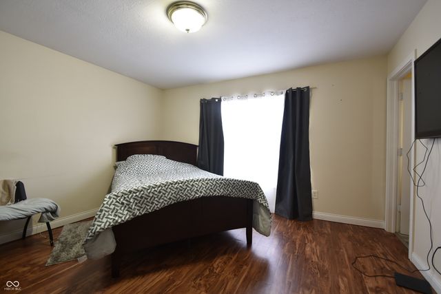 1830 Brook Crossing Way, Indianapolis, IN 46229