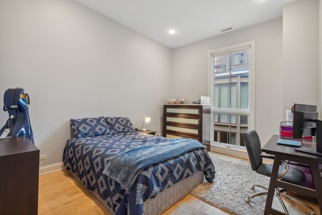 430 E North Water Street A, Chicago, IL 60611