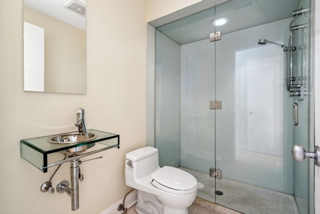 430 E North Water Street A, Chicago, IL 60611
