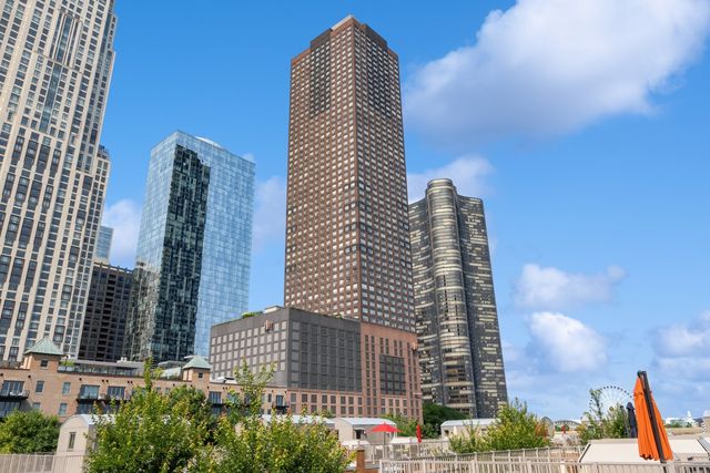 430 E North Water Street A, Chicago, IL 60611