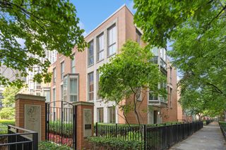 430 E North Water Street A, Chicago, IL 60611