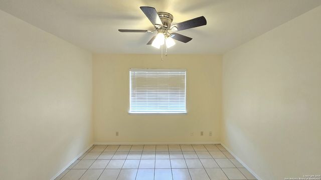 8904 Amber Dusk, San Antonio, TX 78250