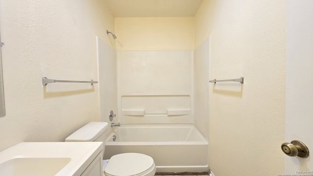 8904 Amber Dusk, San Antonio, TX 78250