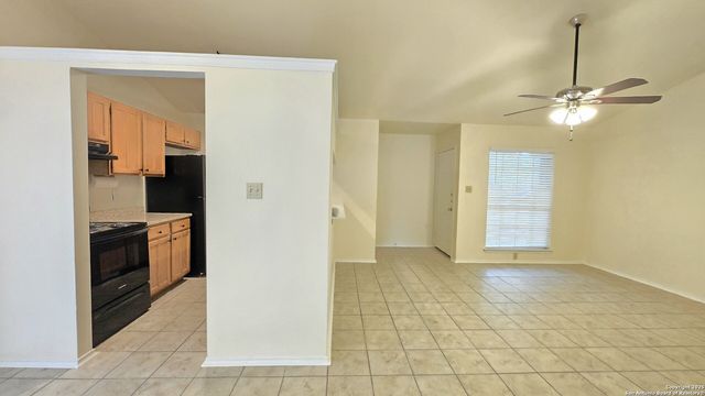 8904 Amber Dusk, San Antonio, TX 78250