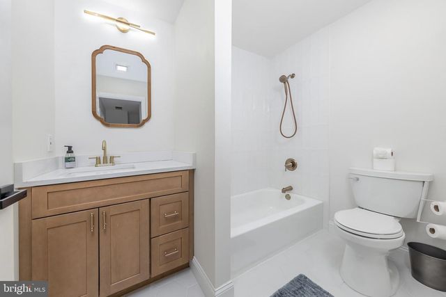 400 E 3RD AVENUE D, North Wildwood, NJ 08260