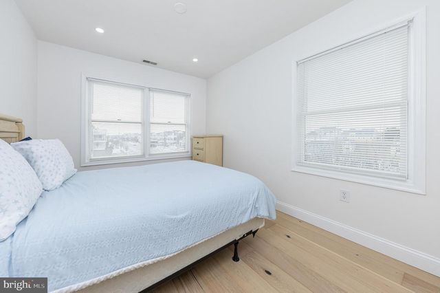 400 E 3RD AVENUE D, North Wildwood, NJ 08260