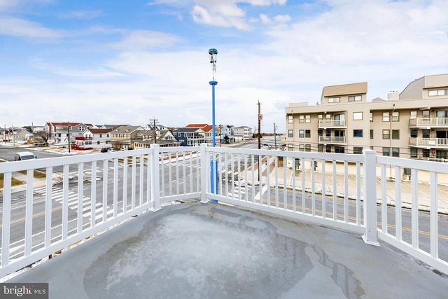 400 E 3RD AVENUE D, North Wildwood, NJ 08260