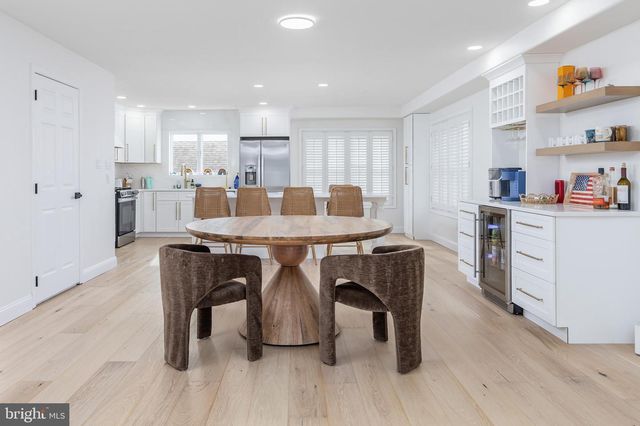 400 E 3RD AVENUE D, North Wildwood, NJ 08260