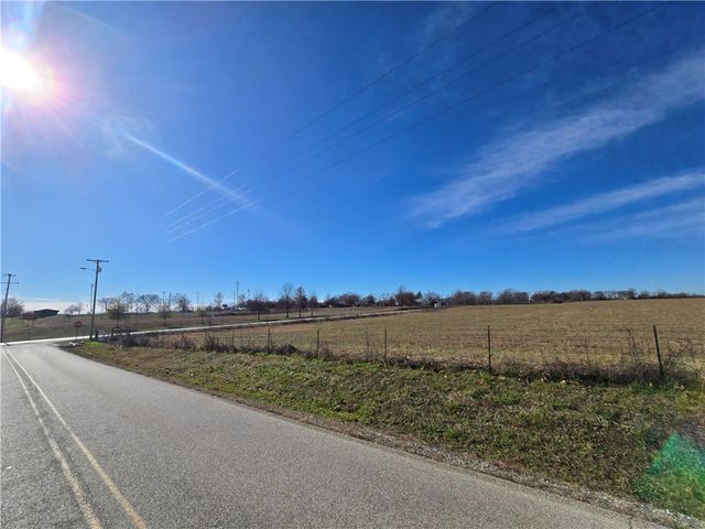 1044 AR-102, Decatur, AR 72722