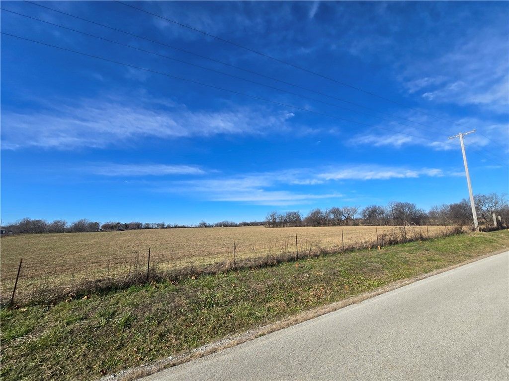 1044 AR-102, Decatur, AR 72722