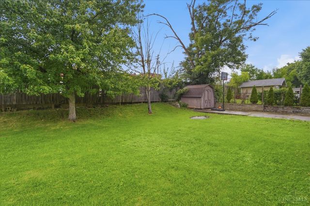 5889 Willow Oak Lane, Green Twp, OH 45239