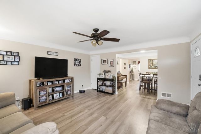 5889 Willow Oak Lane, Green Twp, OH 45239