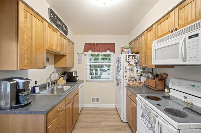 5889 Willow Oak Lane, Green Twp, OH 45239
