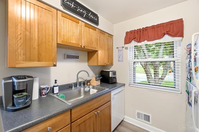 5889 Willow Oak Lane, Green Twp, OH 45239