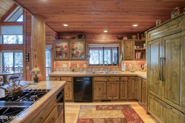 2912 Woodpecker Lane, Pinetop, AZ 85935