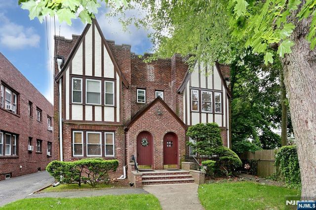 427 Stockton Place 2, Englewood, NJ 07631