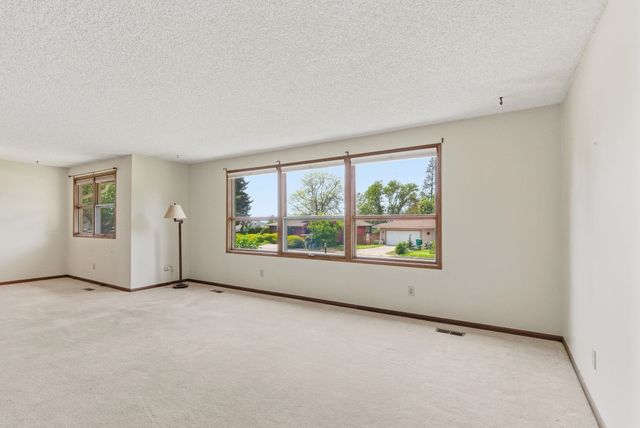 5207 S Dearborn Dr, Spokane, WA 99223