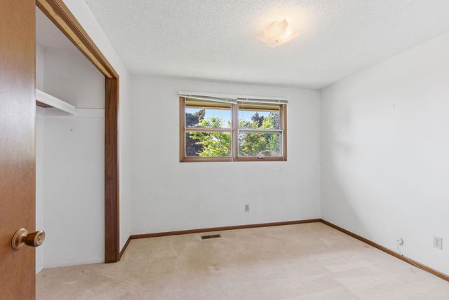 5207 S Dearborn Dr, Spokane, WA 99223