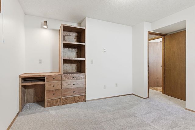 5207 S Dearborn Dr, Spokane, WA 99223