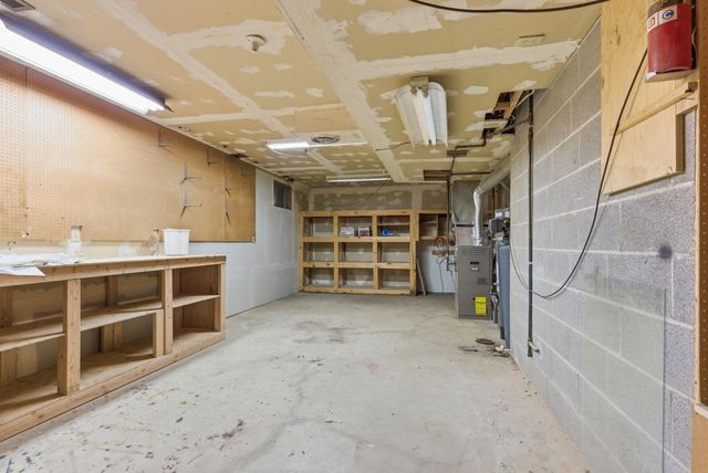 5207 S Dearborn Dr, Spokane, WA 99223