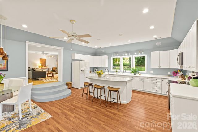 7108 Preston Court, Charlotte, NC 28215